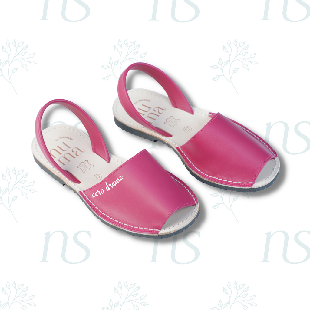 Custom Initials On Numas Avarcas Red