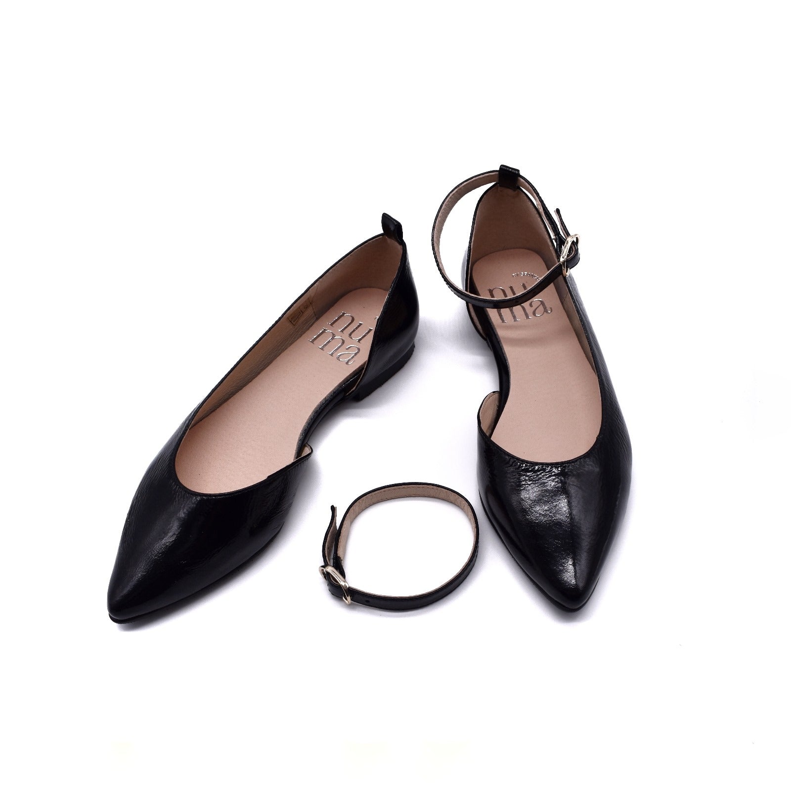 Black Ballet Flats