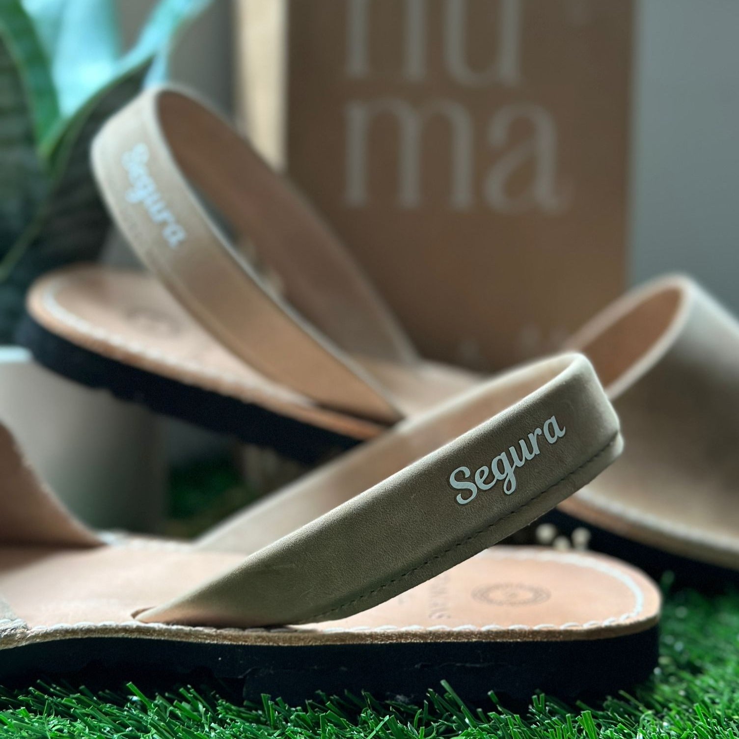 Custom Name On Numas Avarcas Olive