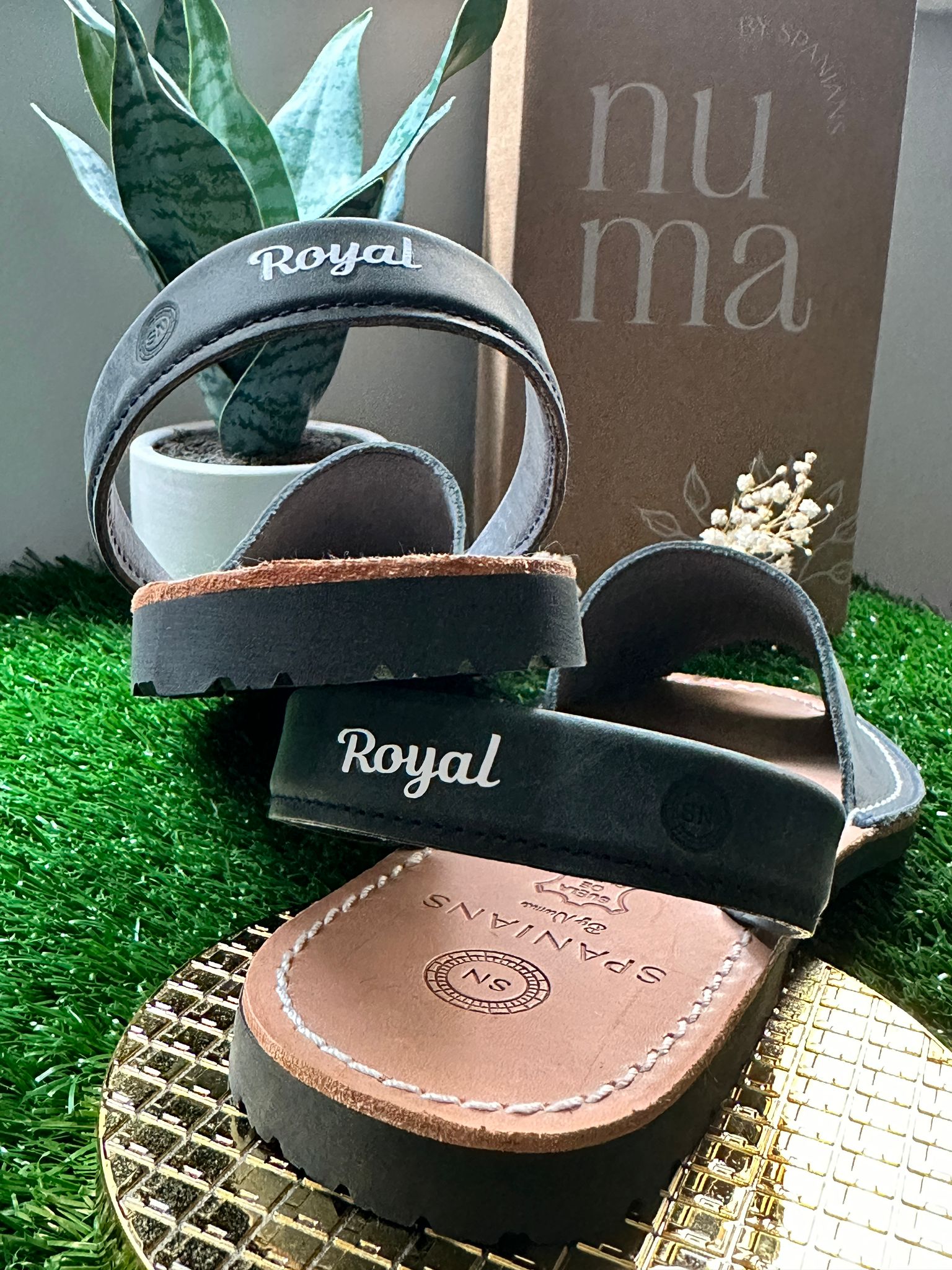 Custom Name On Numas Avarcas Red